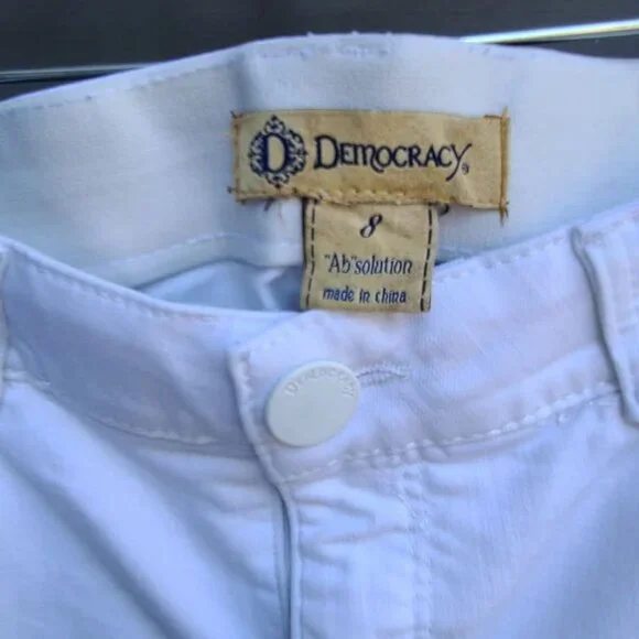 Democracy White Jeans size 8 - Picture 4 of 12